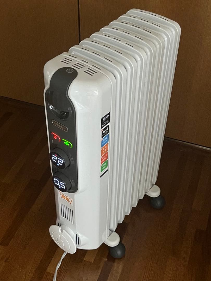 【デロンギ　アミカルドオイルヒーター】　RHJ35M0812