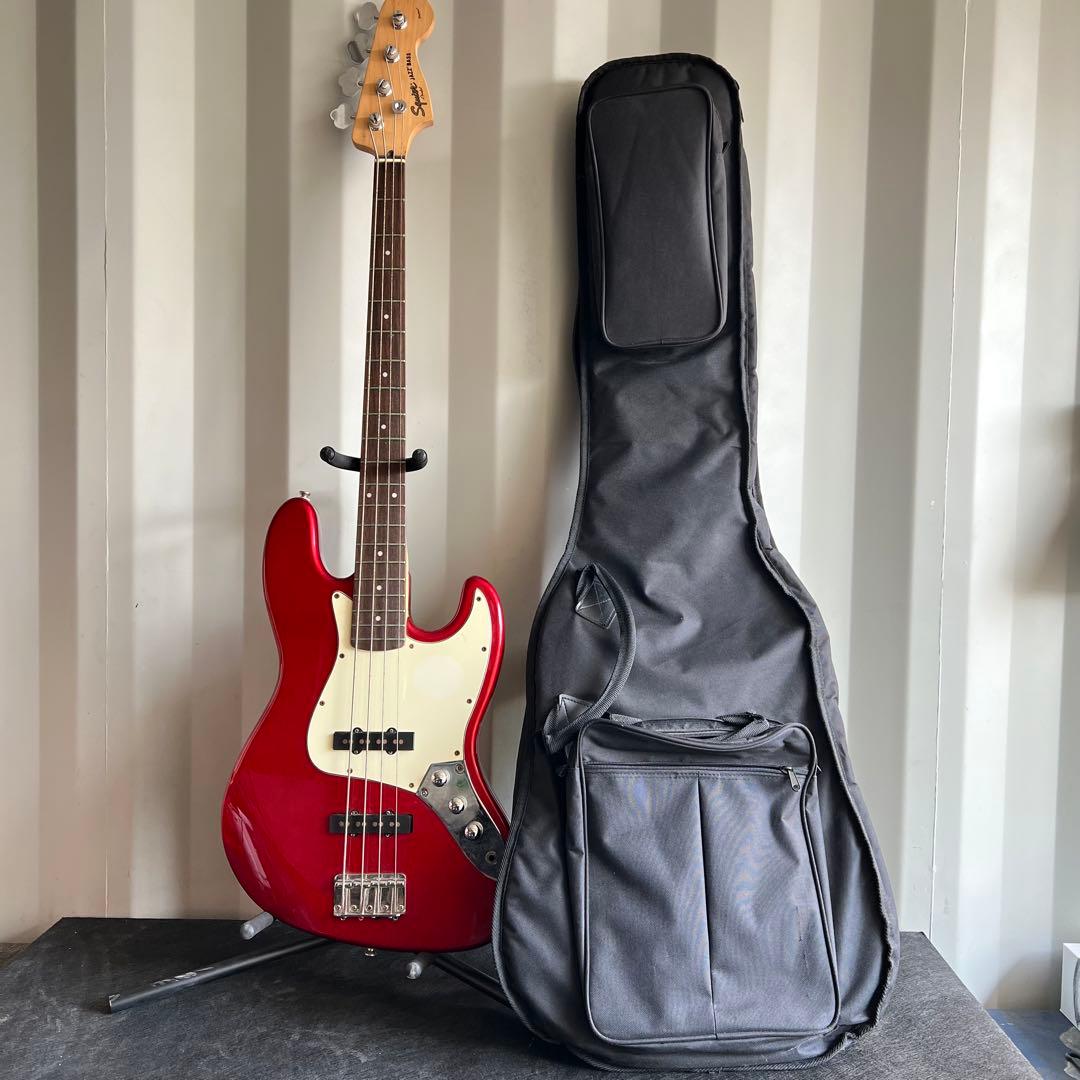 A41美品✨　Squier by Fender Jazz Bass エレキギター