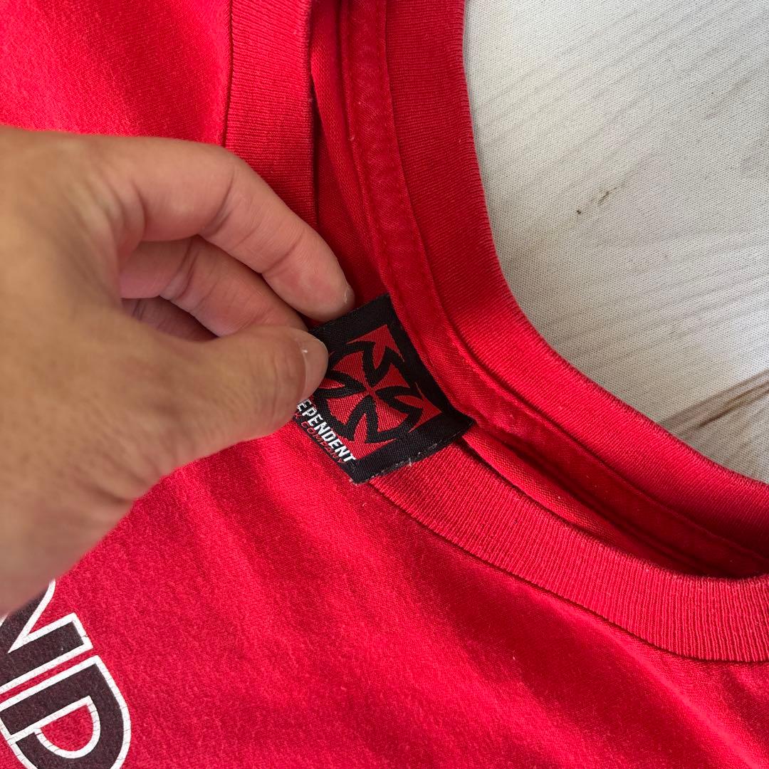 INDEPENDENT アイアンクロス Tシャツ 赤　インディペンデント