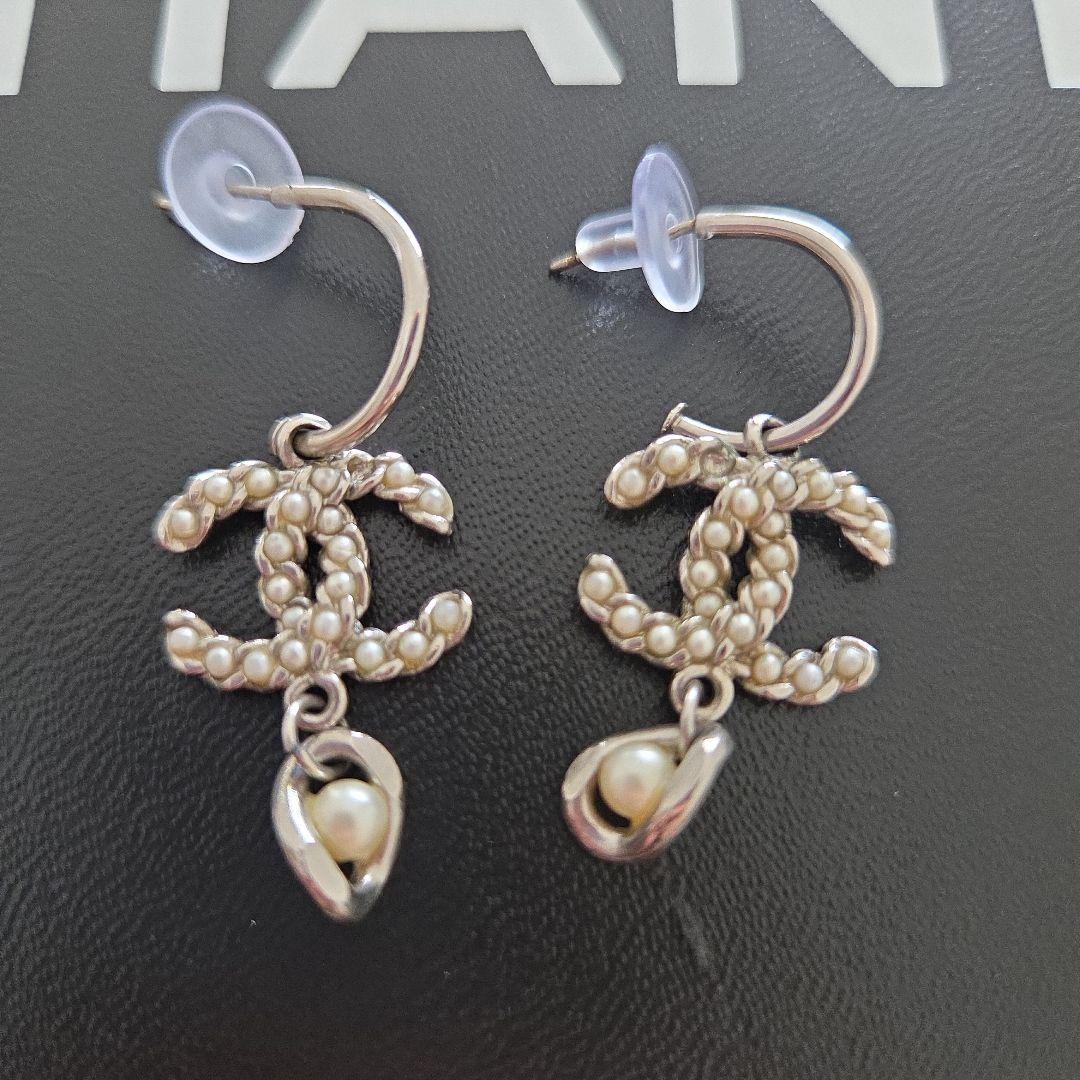 CHANEL CCロゴ シルバーピアス