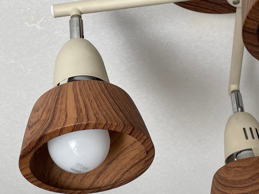 美品　アートワークスタジオ　スポットライト　4灯　電球付き