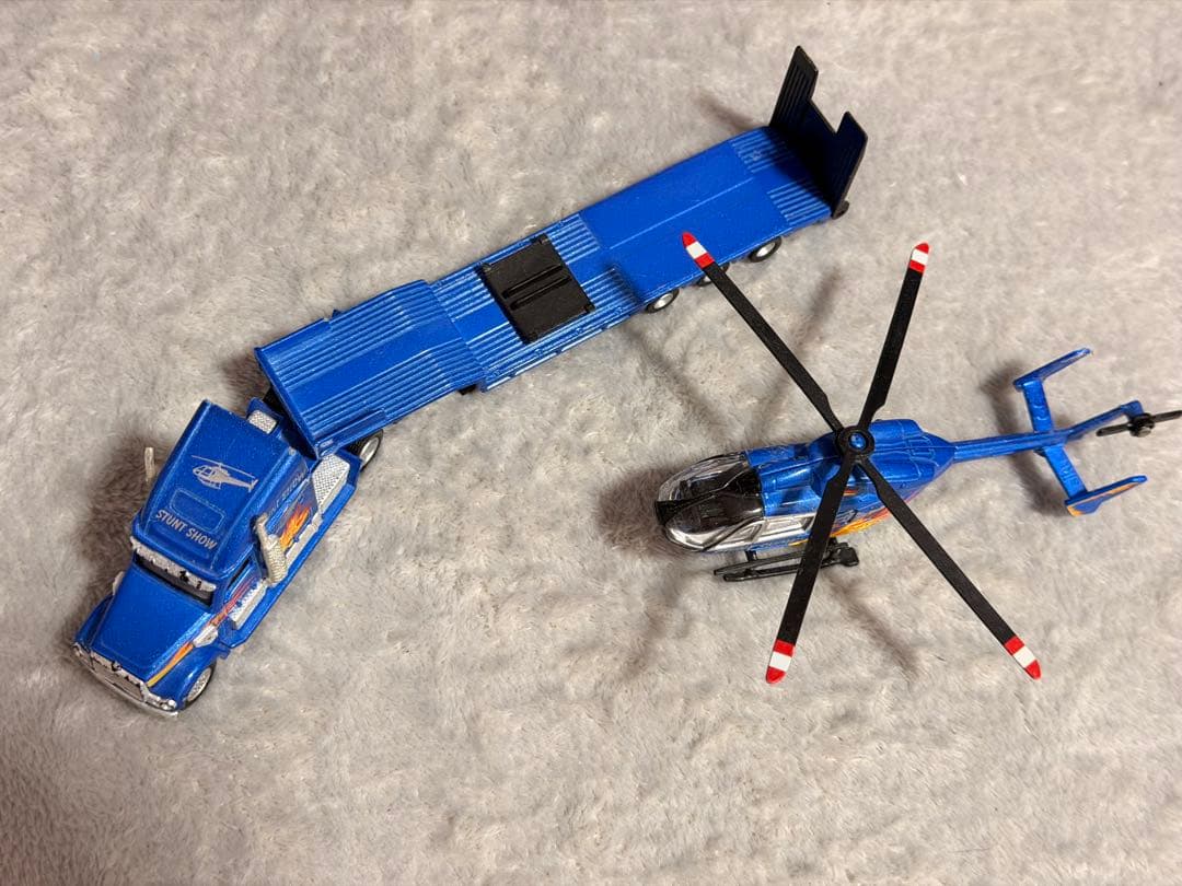 Siku Super 1853 ヘリコプター輸送トレーラー