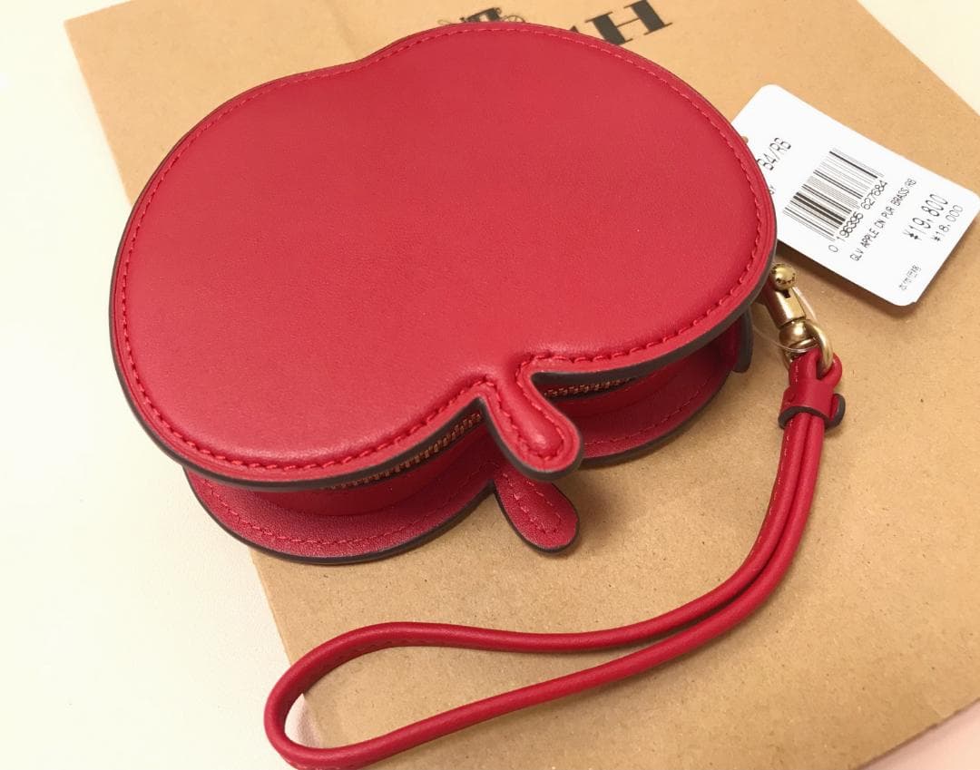 新品COACH アップル  パース