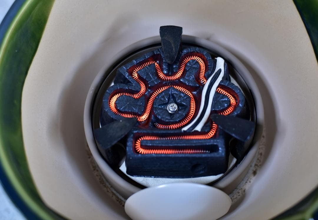 野々田風炉型紅鉢織部焼　電熱器　ヒータ－　お茶道具／共箱