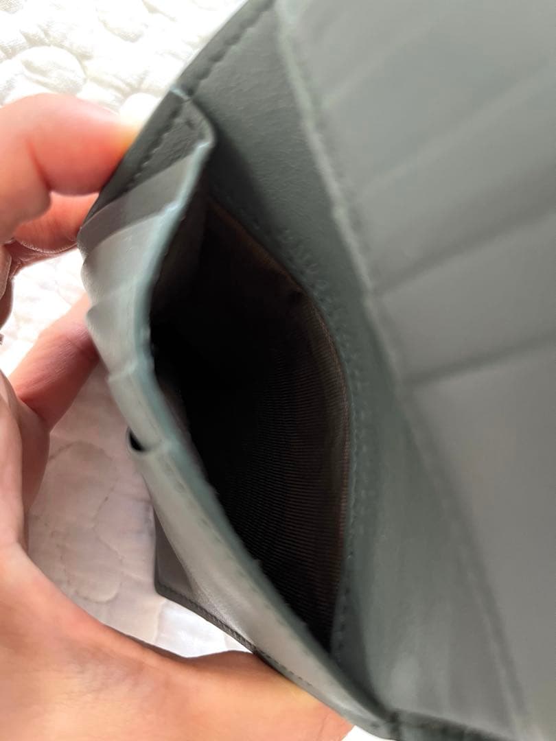 フェンディ 二つ折り財布ピーカブー セレリア 8M0438 ミントグリーン