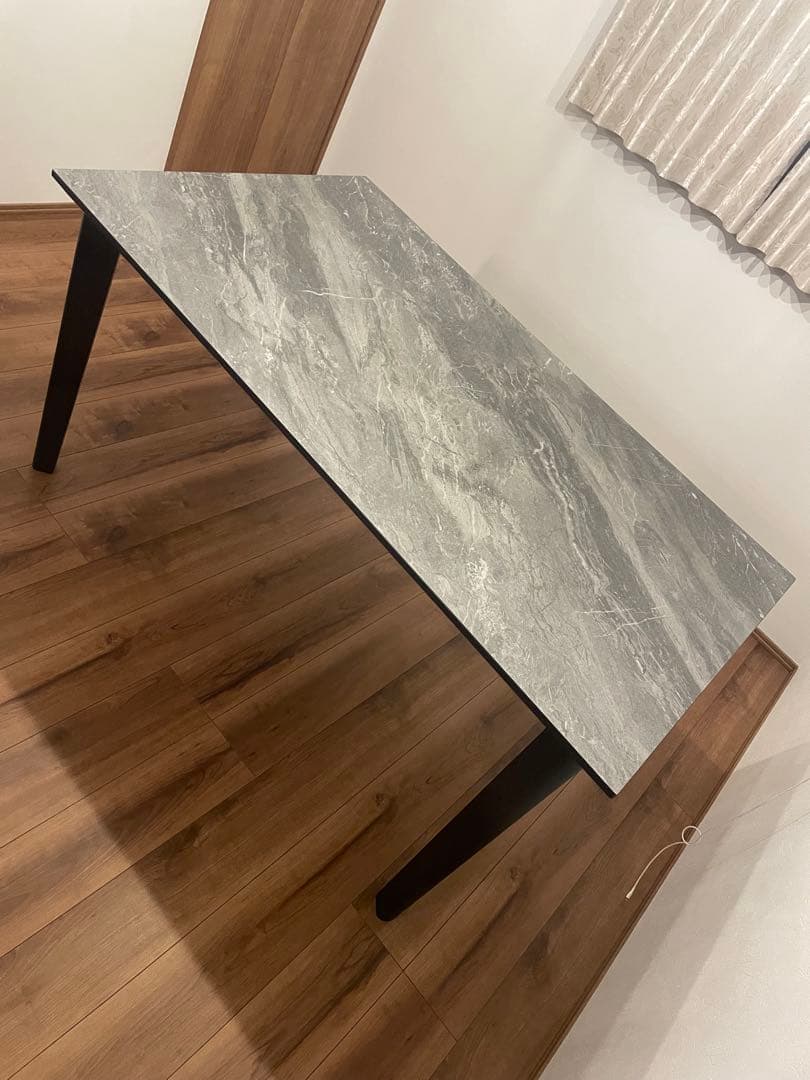 o(^▽^)oダイニングテーブル