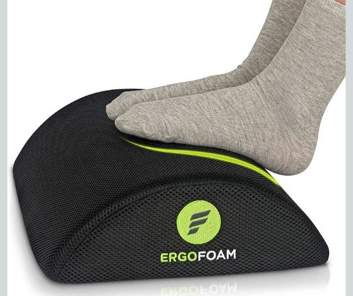 ErgoFoam　デスク下設置型　フットレスト　高級　足置き台　デスク用　YK