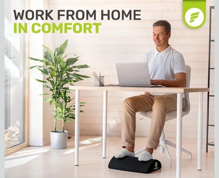 ErgoFoam　デスク下設置型　フットレスト　高級　足置き台　デスク用　YK