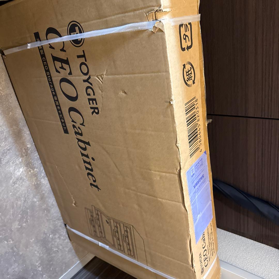 Toyger CEOキャビネット 新品未開封