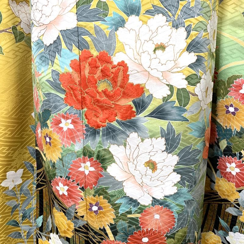411z3〇高身長な方にも 振袖 地紋 金彩 刺繍 黄色〇美品 成人式 結婚式