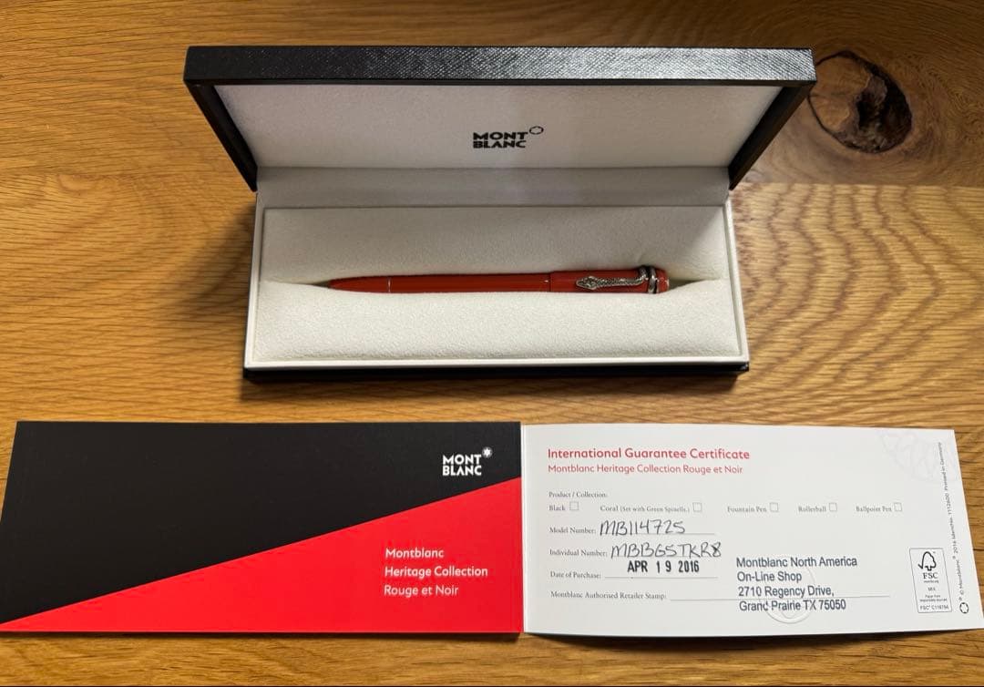MONTBLANC 万年筆　ヘリテイジコレクション ルージュ・エ・ノワールM