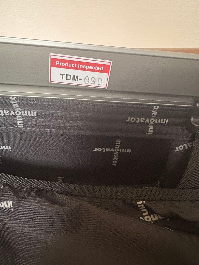 innovatorスーツケースINV22E ポーチ ステッカー収納袋タグ有54L