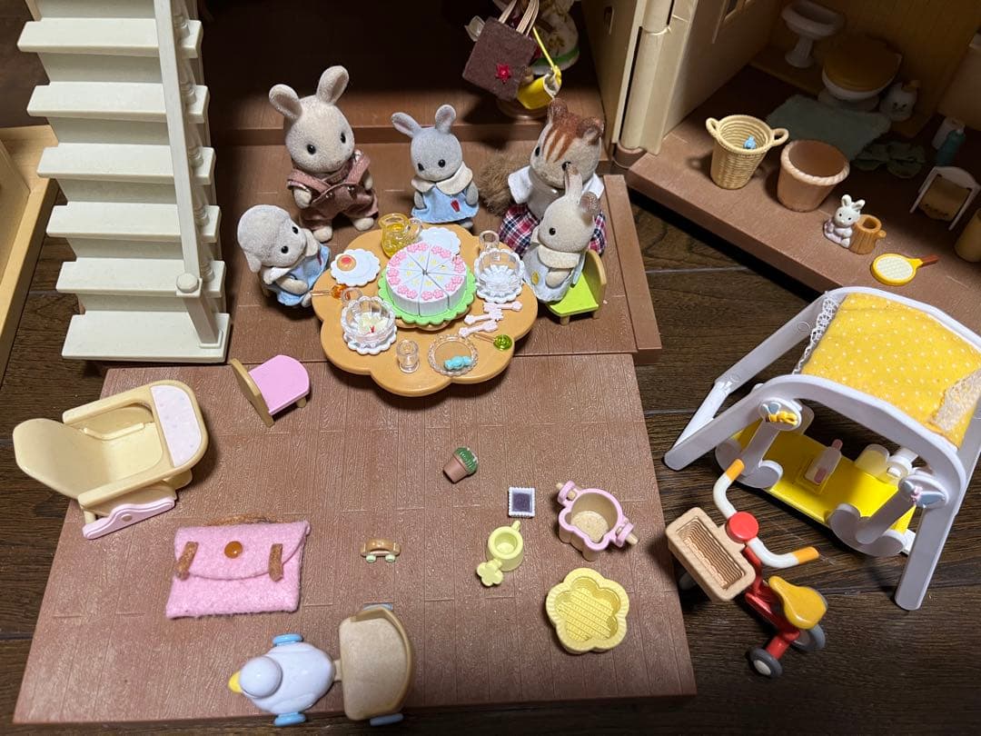 シルバニアファミリー　あかりの灯る大きな家　幼稚園
