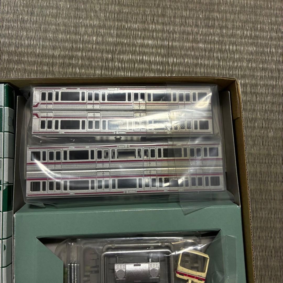 【未開封】京王 8000系 4輛編成トータルセット ＋2輛増結セット　塗装済み