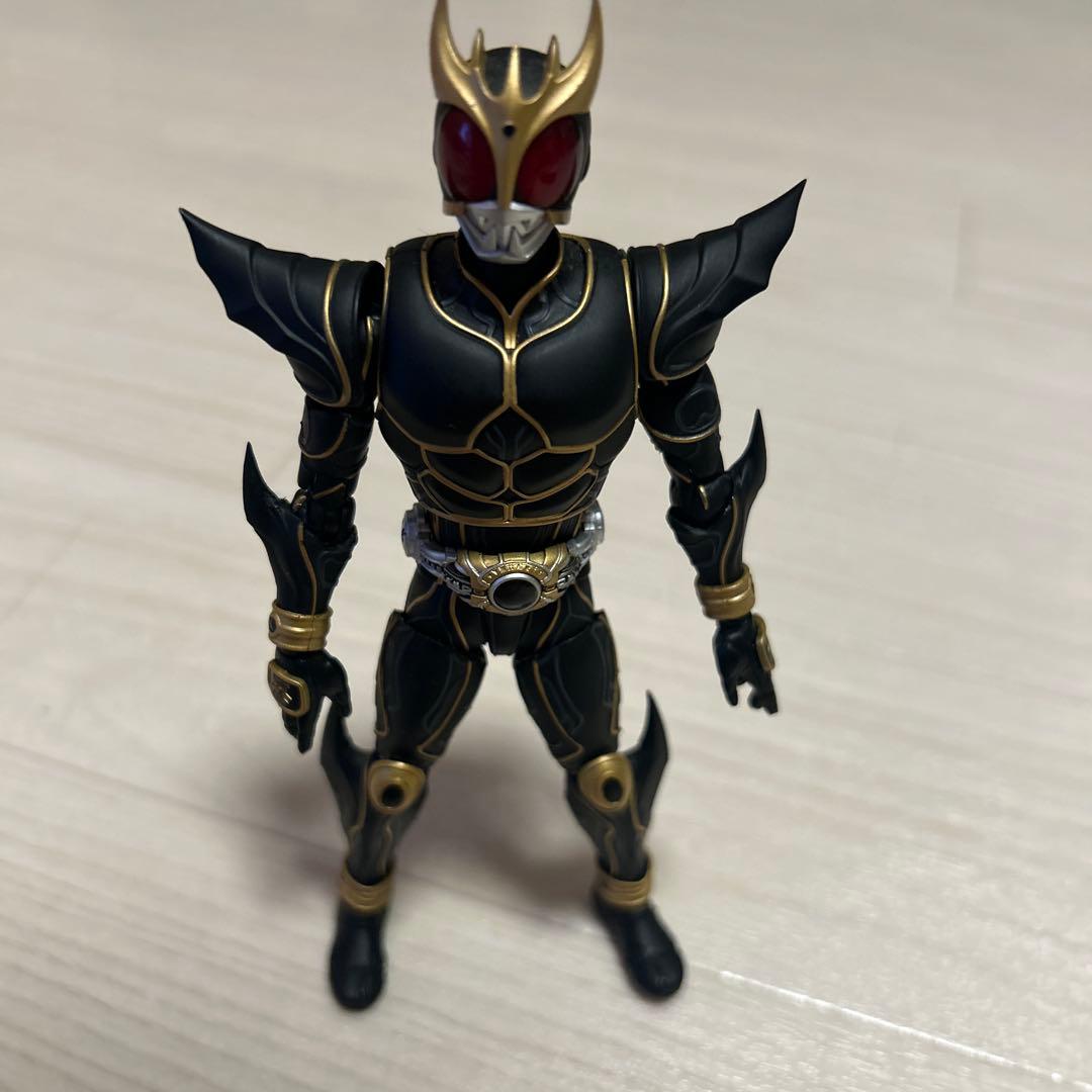 真骨彫仮面ライダー クウガ　アルティメットフォーム
