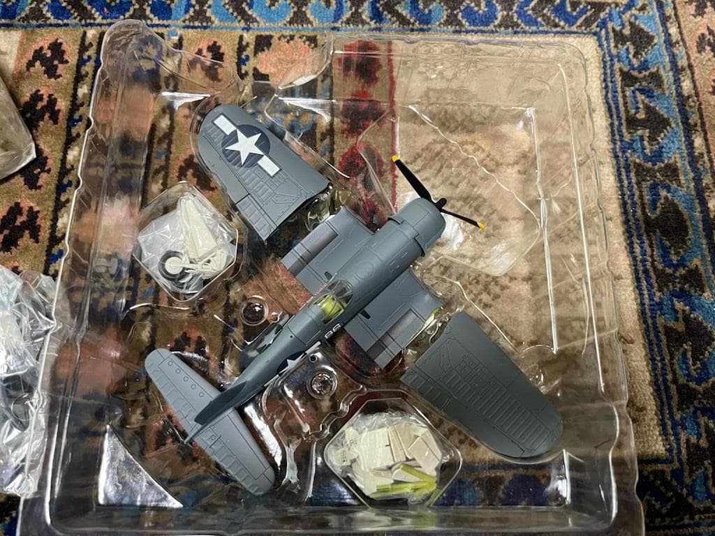 ホビーマスター 1/48 F4U-1A コルセア ブラックシープ ホワイト86