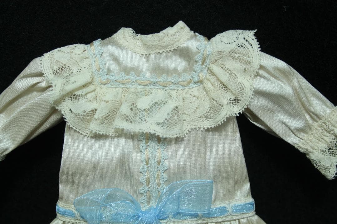 ◎新品◎タグ付き美品　27～28cm　ビスクドール用　シルクドレス フランス製