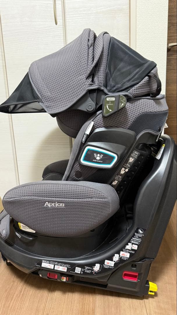 Aprica フラディアグロウ　isofix セーフティプラス　プレミアム