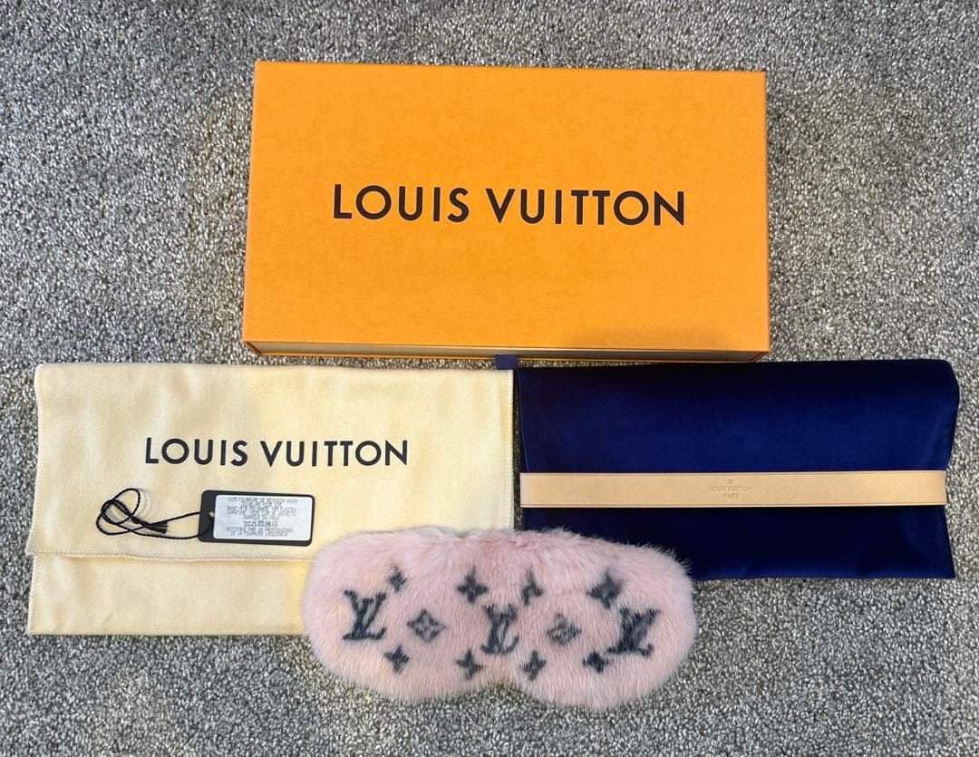 Louis Vuitton ルイヴィトン アイマスク ファー pink ピンク