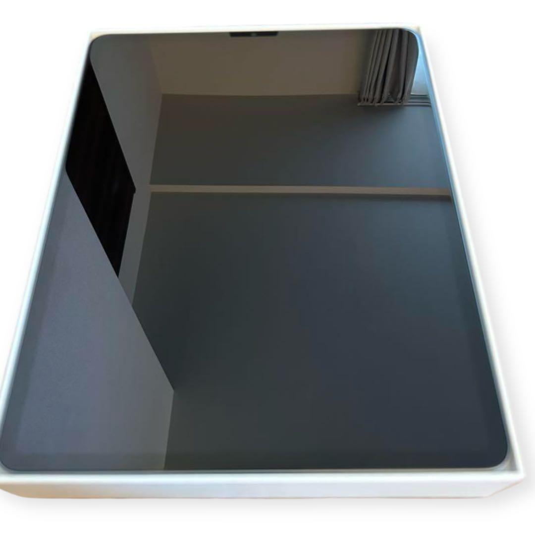 Apple iPad Pro （第6世代）Magic keyboard付き