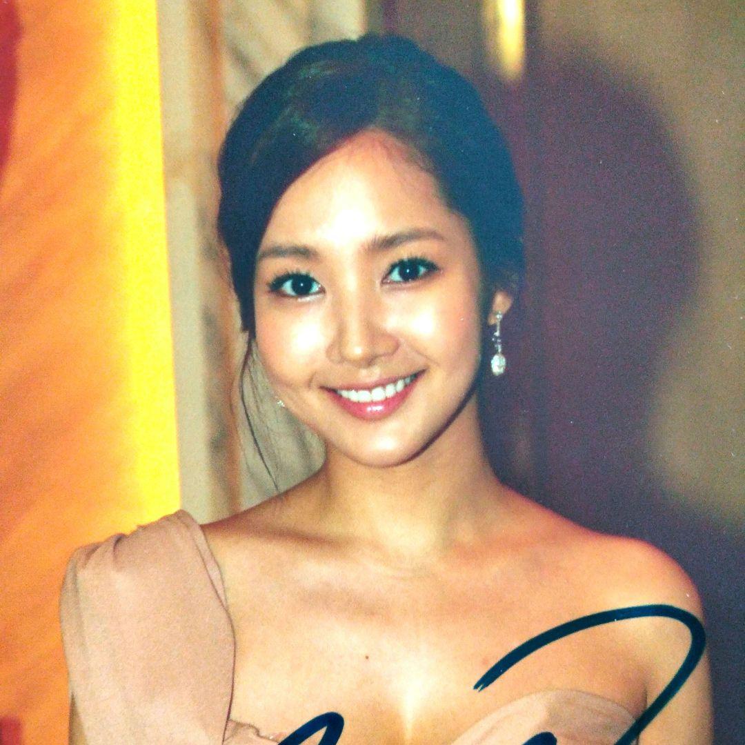 セール中…パクミニョン直筆サイン入り2Lサイズ写真…Park Min-young