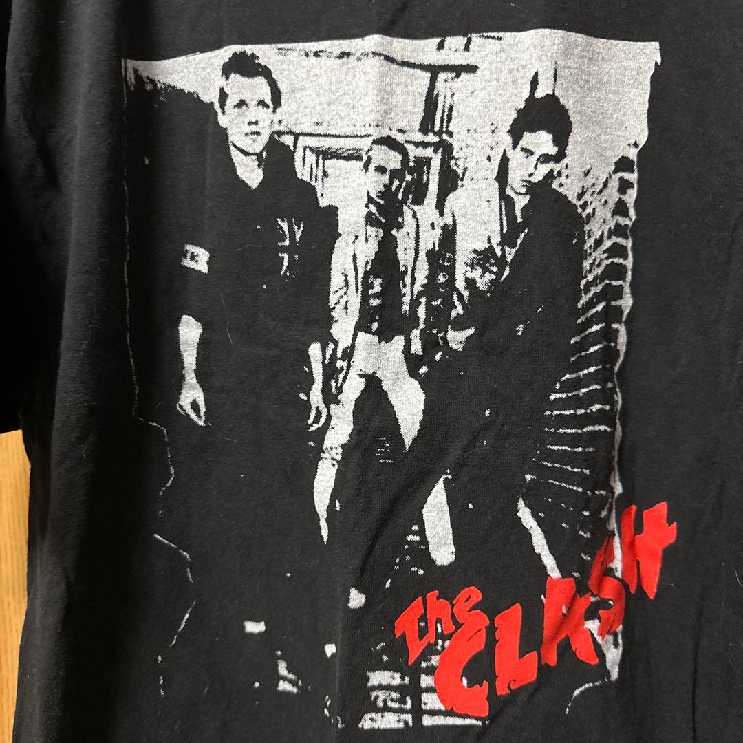 ［半額セール中］古着屋購入The Clash Tシャツ Mサイズ TULTEK製