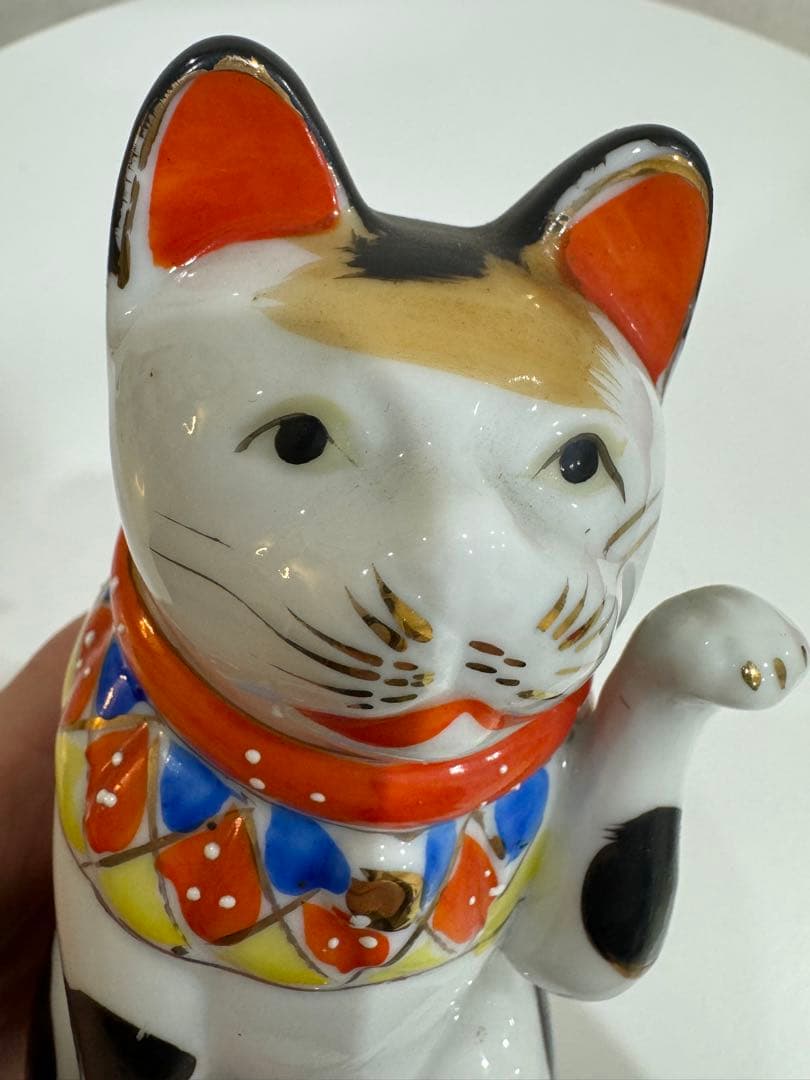 古い招き猫    ^.  ̫ .^ฅ゛