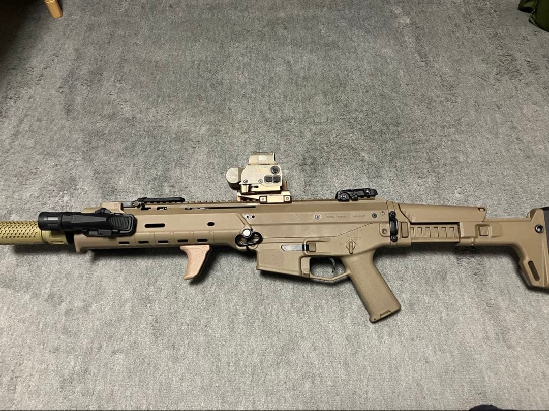 （イッシー）【限定生産品】KSCMASADA CQBタン付属品ガスガン