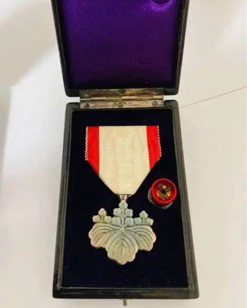 中古品 断捨離中 送料込 勲章 セット コレクション用