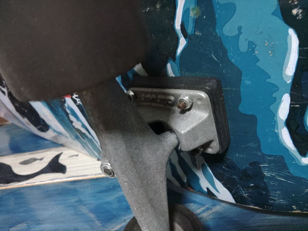 中古　Carver スケートボード　サーフィン　スケボー　波乗り