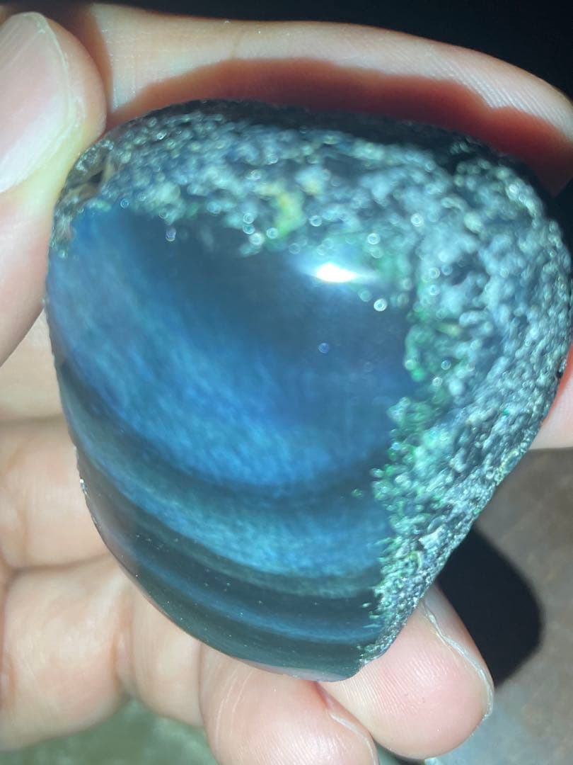 研磨品　十勝石玲瓏　ブルー、グリーンベースレインボーオブシディアン