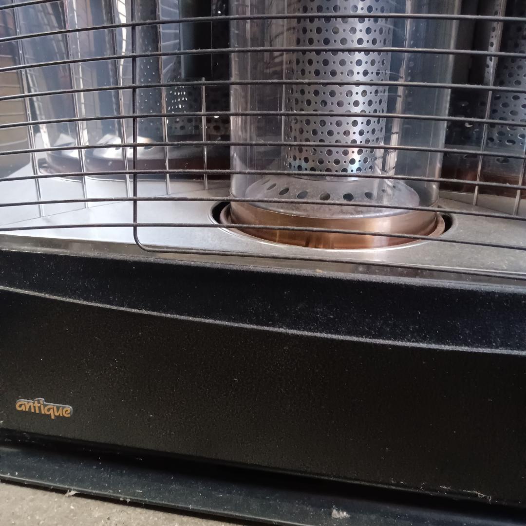 トヨトミ 石油ファンヒーターLR-680C高出力高火力ストーブ24畳　2014年