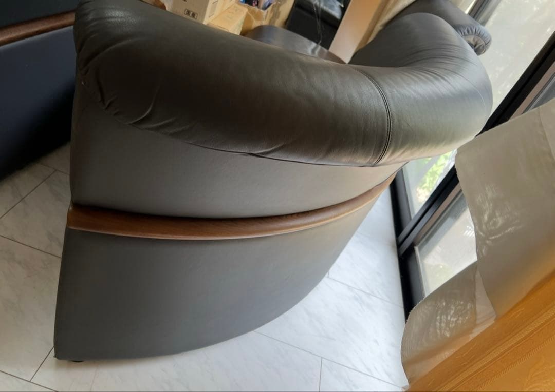 t-s-s-s カリモク 本革レザー ソファー 1脚