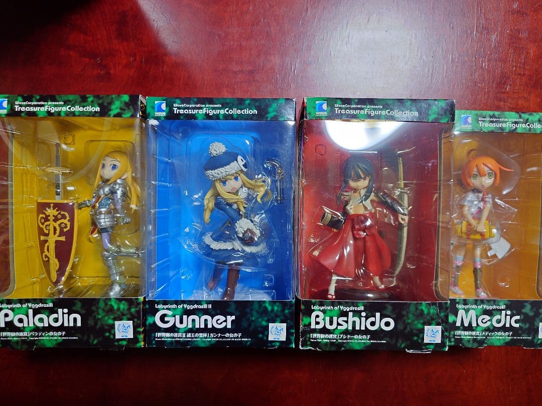 世界樹の迷宮 フィギュア　4体フルセット