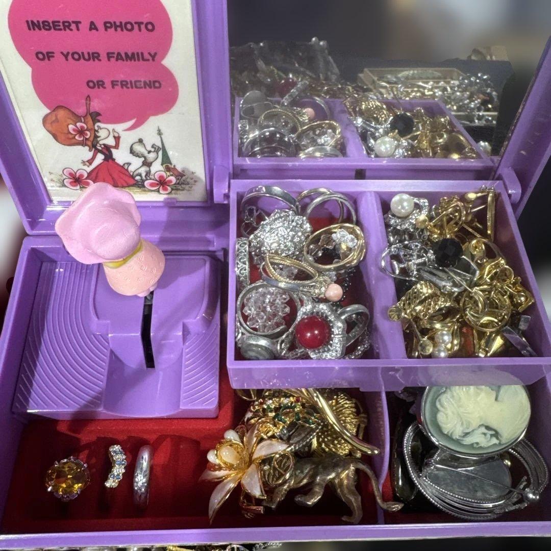 2955★レトロ　アクセサリーまとめ★3kg以上★ネックレス　ピアス　イヤリング