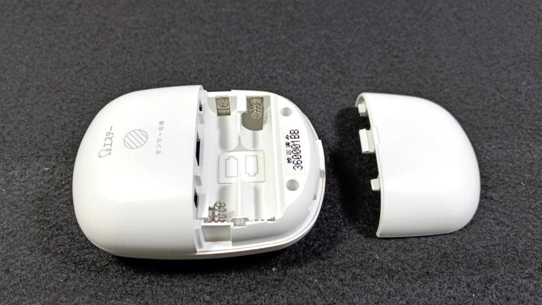 デジタル表示の放射線測定器 AIR COUNTER（エアーカウンター）