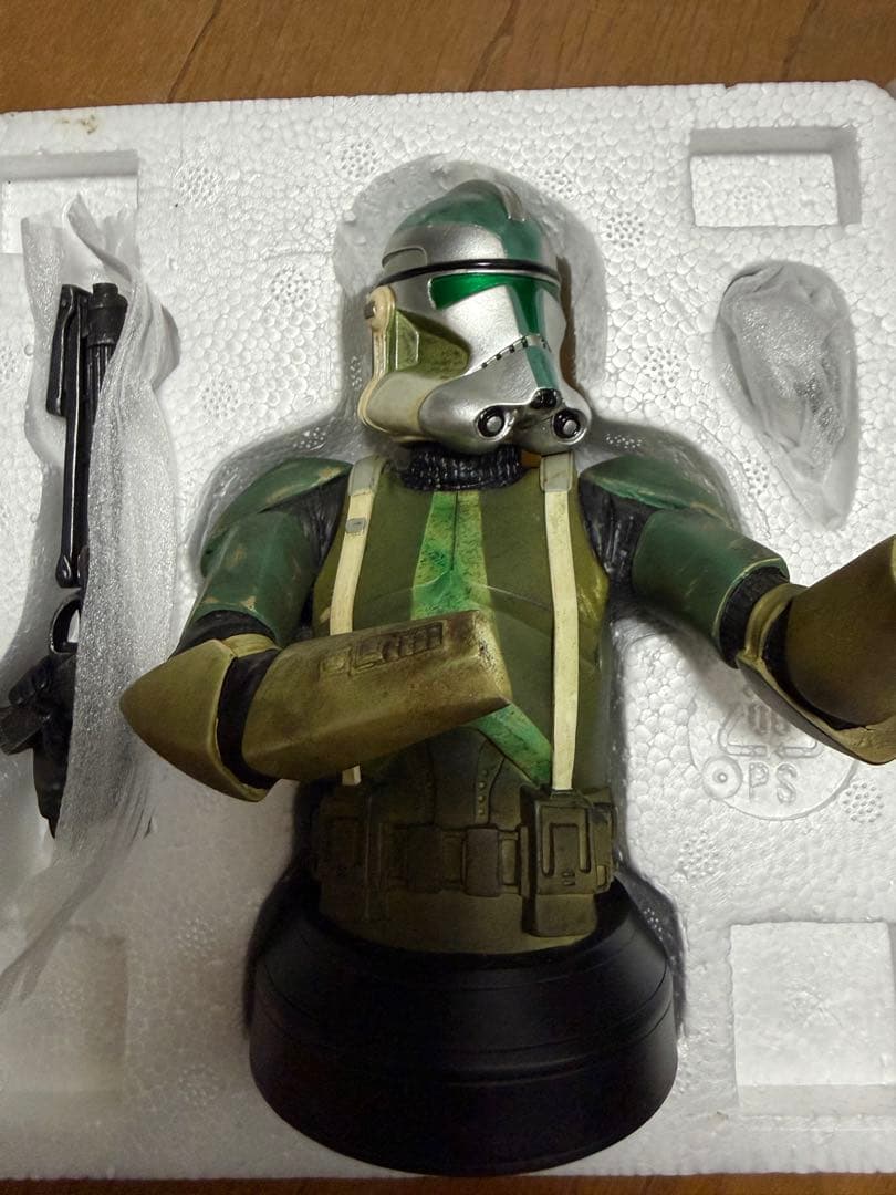 限定版 コマンダーグリーのミニバスト フィギュア