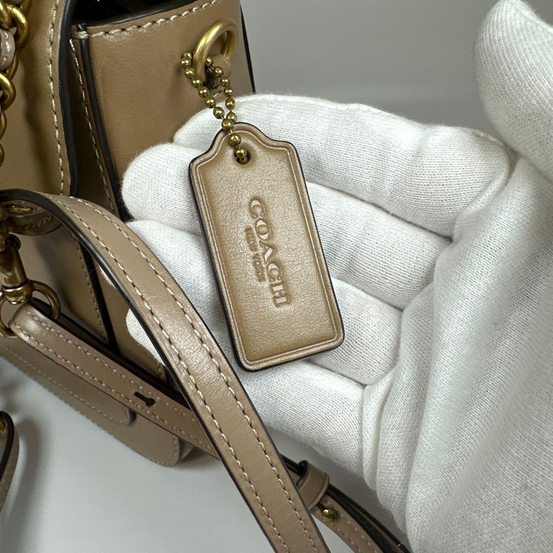 COACH コーチ　マディソンコンバーチブルバックパック　ショルダーバッグ