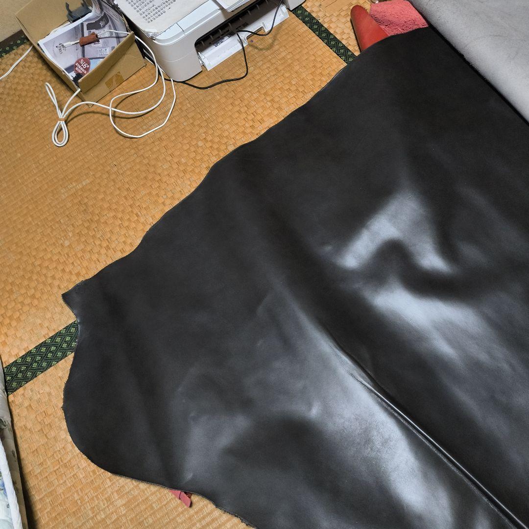 姫路レザー半裁赤×１ 黒×１