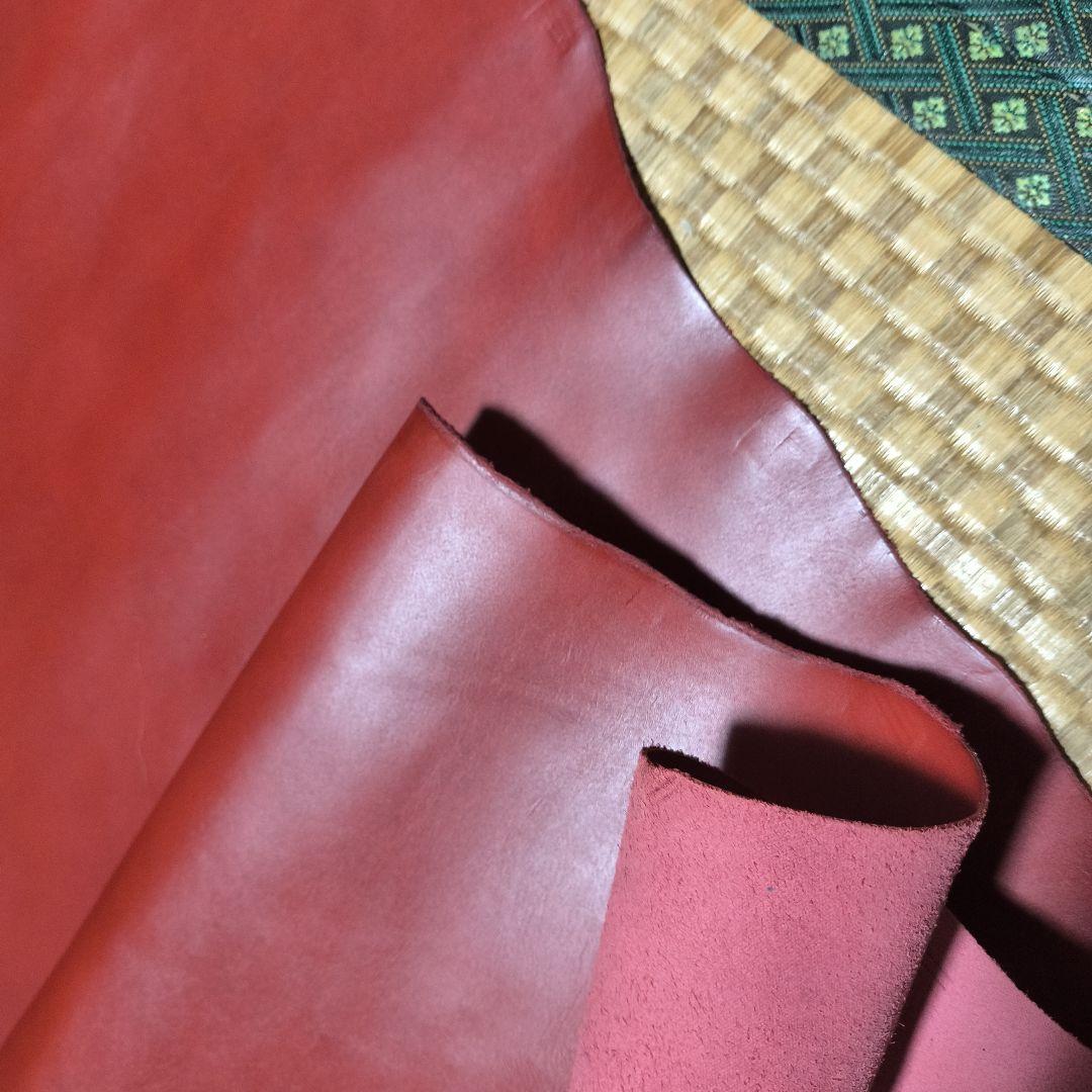 姫路レザー半裁赤×１ 黒×１