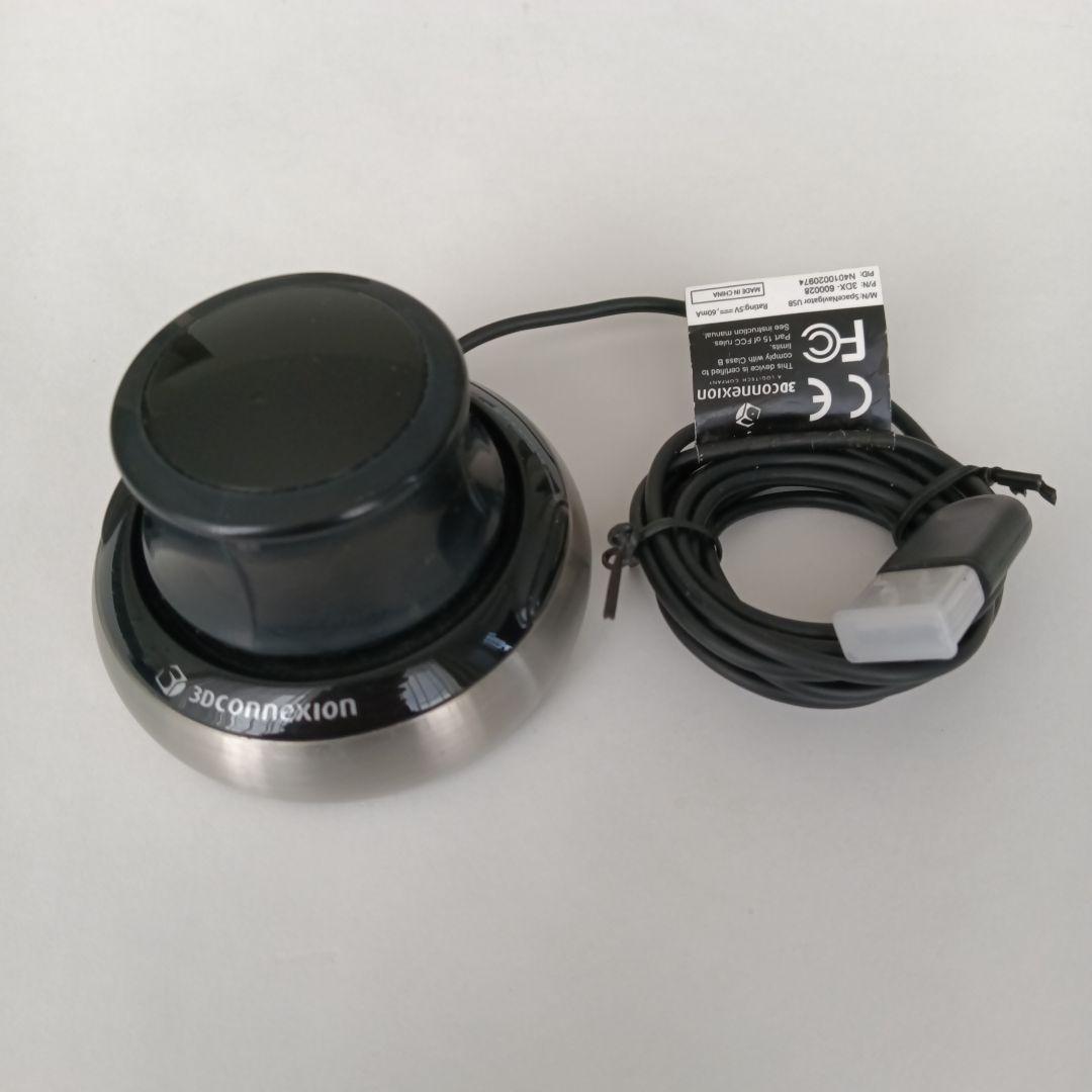 3Dconnexion SpaceNavigator 本体
