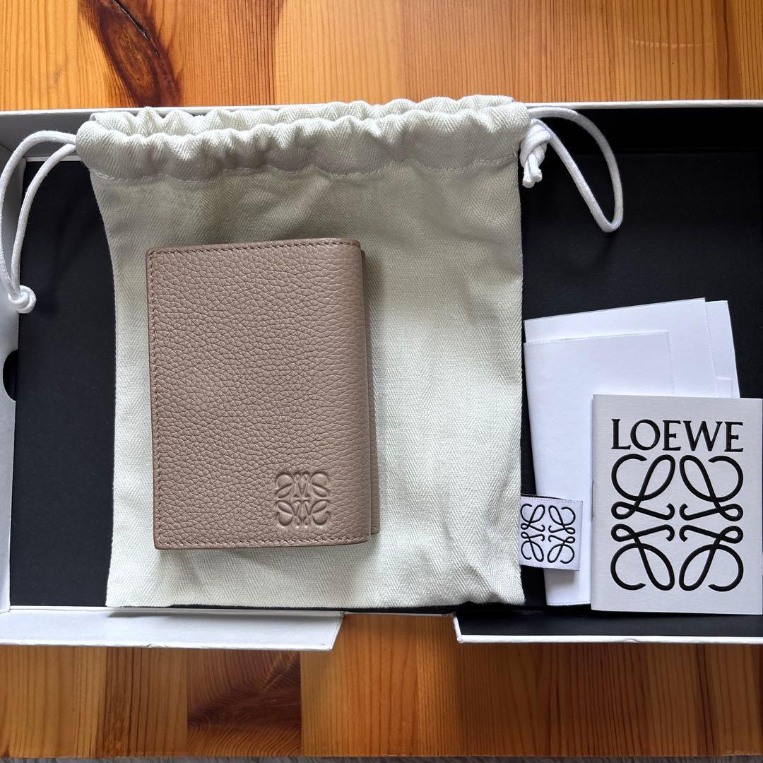 ロエベ　三つ折り財布