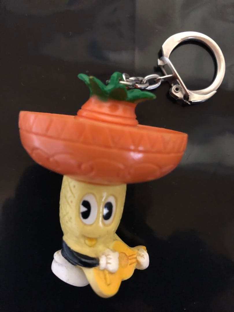 Mr.PINEAPPLE キーホルダー ピンクドラゴン クリームソーダ 当時物