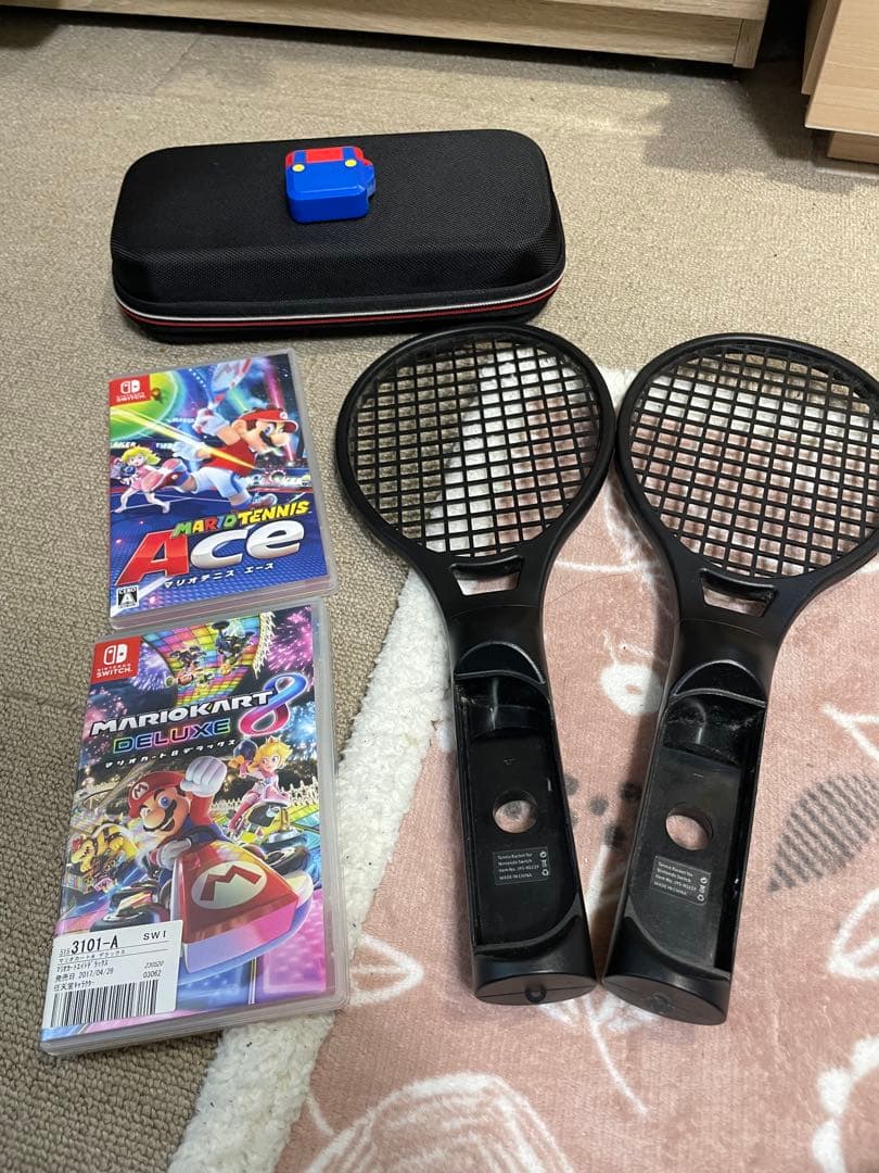 ゆ*ん様 任天堂Switch 中古一式　コントローラー　ソフト付き　まとめ売り