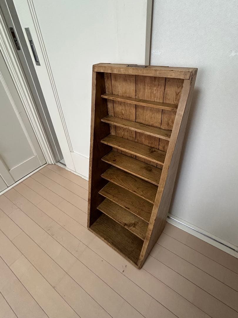 イギリスビンテージ　コレクション棚　フィギュア　キュリオケース