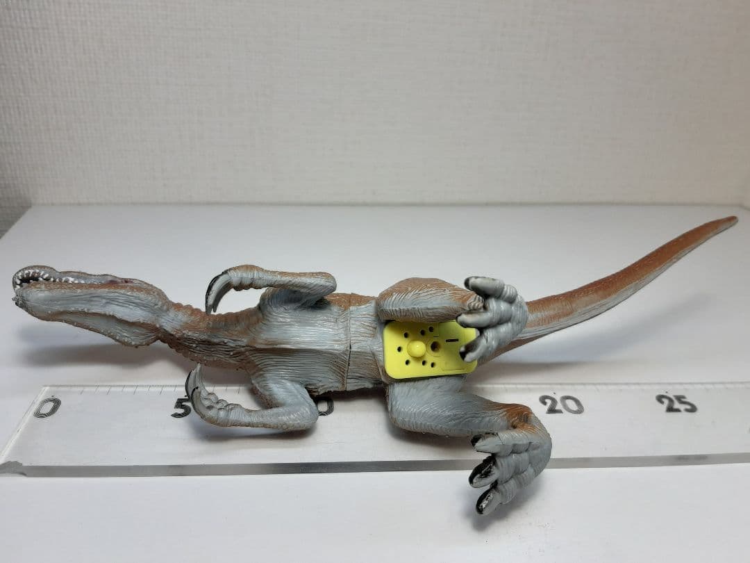 スピノサウルス★鳴くおもちゃ　サウンドザウルス★辰巳屋