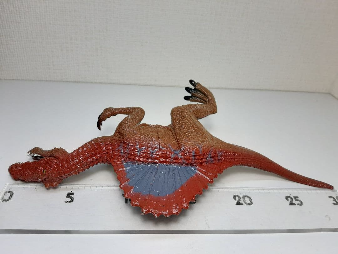 スピノサウルス★鳴くおもちゃ　サウンドザウルス★辰巳屋