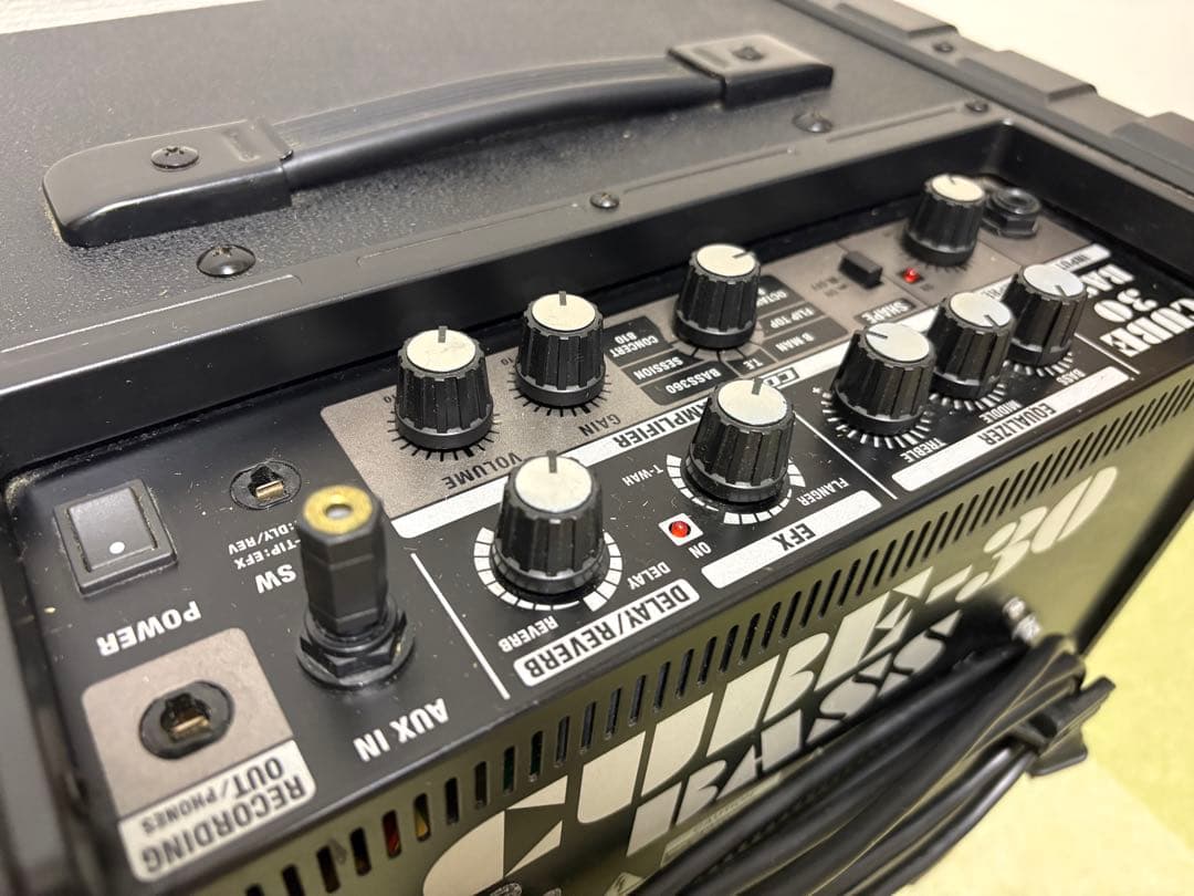 【即購入可】Roland CUBE-30 BASS ベース用アンプ