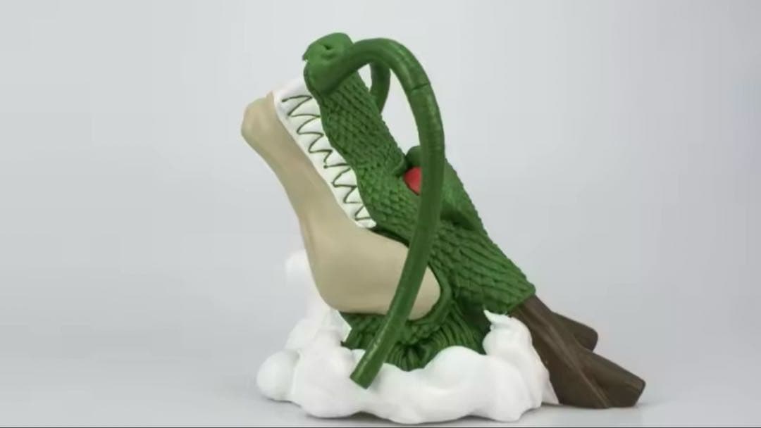 ドラゴンボール　神龍　シェンロン　フィギュア型貯金箱　新品未使用　鳥山明