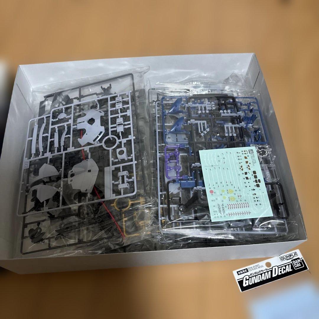 RG 1/144 ジオング 新品未組立 (デカール付)